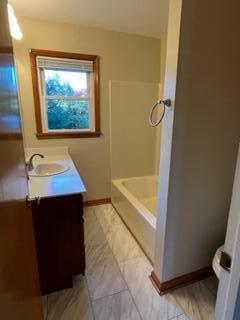 4602 Elva Road Northwest Roanoke, VA 24017 - Photo 11 of 17 Hall Bath