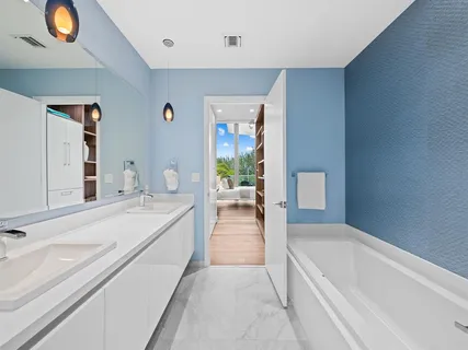 $3,195,000 | 701 North Fort Lauderdale Beach Boulevard, Unit 302, Fort Lauderdale, FL 33304