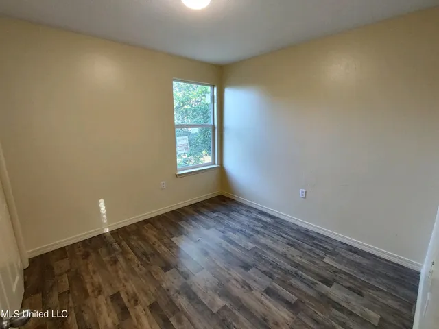 $1,400 | 3115 Louise Street, Pascagoula, MS 39581