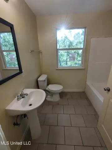 $1,400 | 3115 Louise Street, Pascagoula, MS 39581