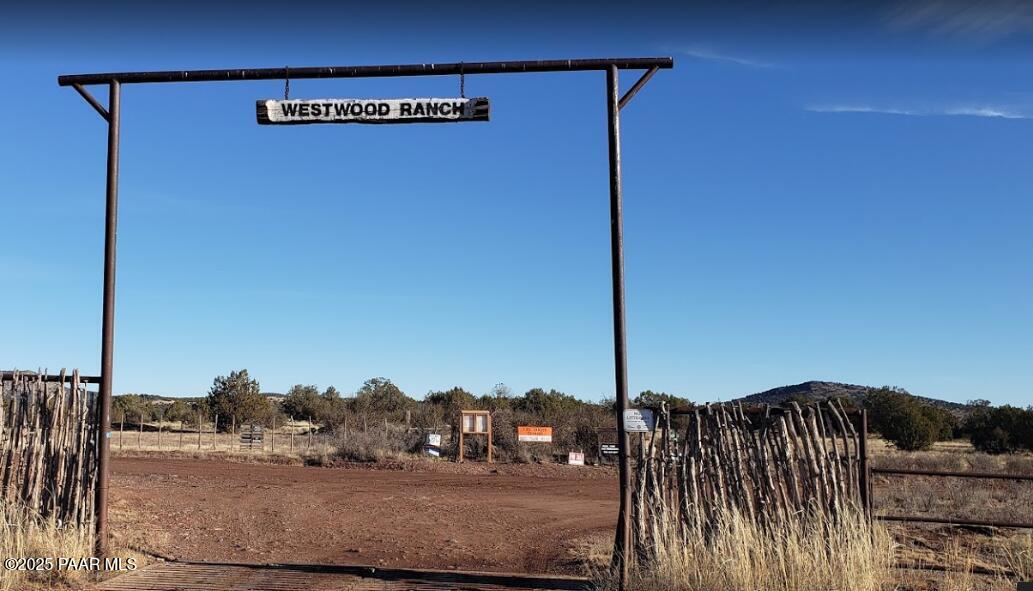 970 Westwood Ranch Williams, AZ 86046 - Photo 3 of 10 a view of street