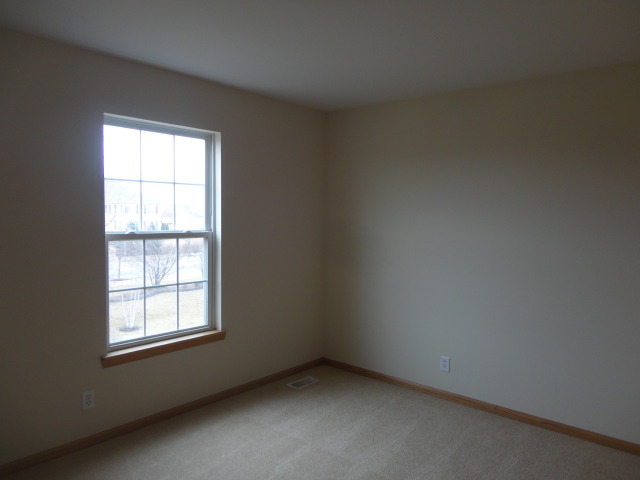 825 Myers Road Sugar Grove, IL 60554 - Photo 8 of 15