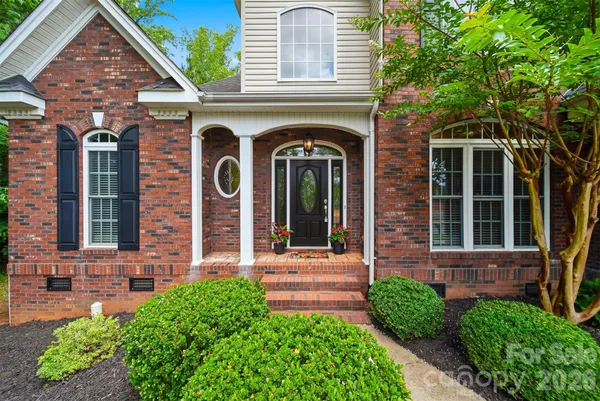 $539,900 | 1110 Mayfield Circle Northwest, Conover, NC 28613
