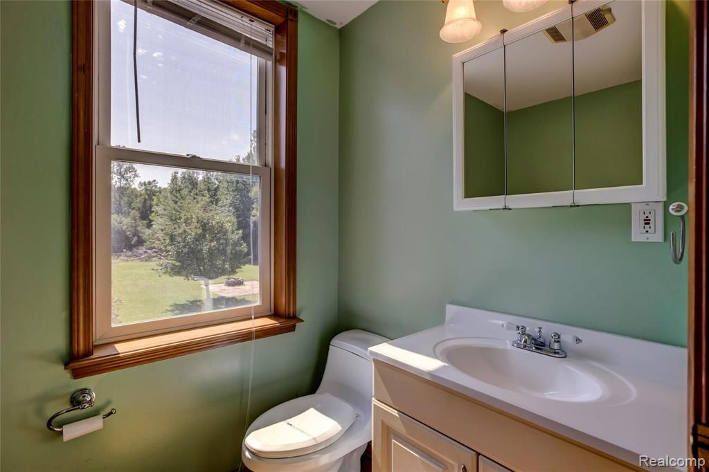 545 West Newburg Road Carleton, MI 48117 - Photo 23 of 47