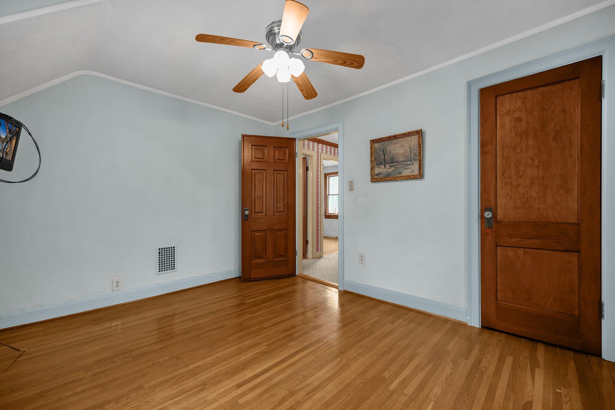 1113 Shady Lane Road Columbus, OH 43227 - Photo 19 of 29 19-web-or-mls-1113-shady-lane-rd