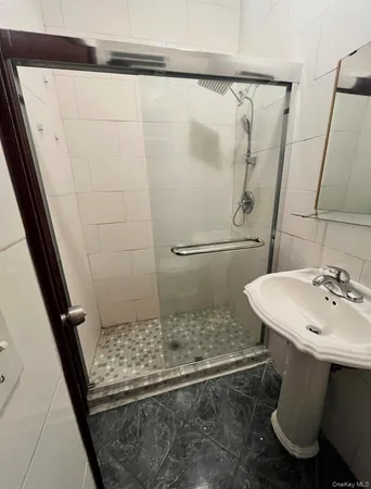 $2,400 | 50 Main Street, Unit 3R, Yonkers, NY 10701