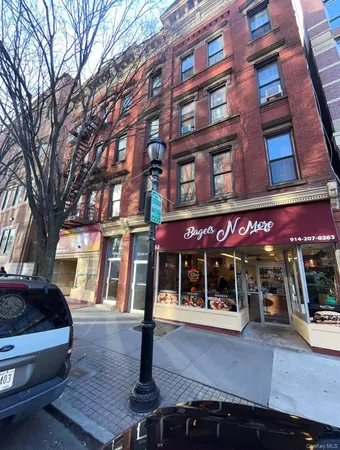 $2,400 | 50 Main Street, Unit 3R, Yonkers, NY 10701