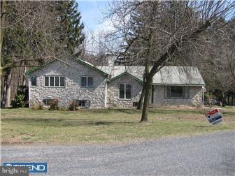 211 Limekiln Road Reading, PA 19606 - Photo 1 of 12 Exterior Front