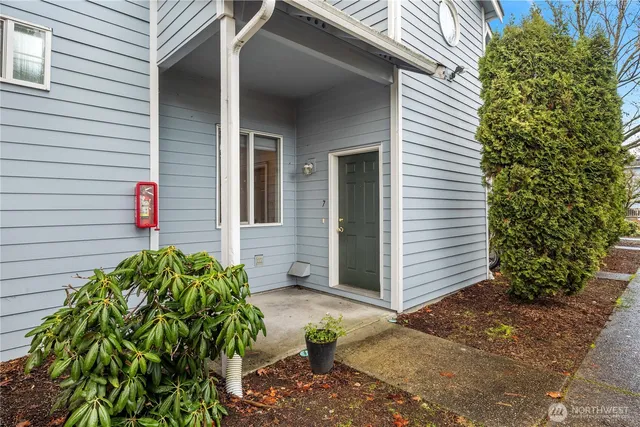 $269,000 | 6304 Barstow Lane Southeast, Unit 7, Lacey, WA 98513
