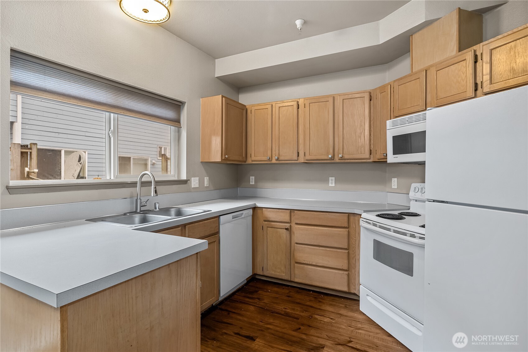 6304 Barstow Lane Southeast, Unit 7 Lacey, WA 98513 - Photo 4 of 29