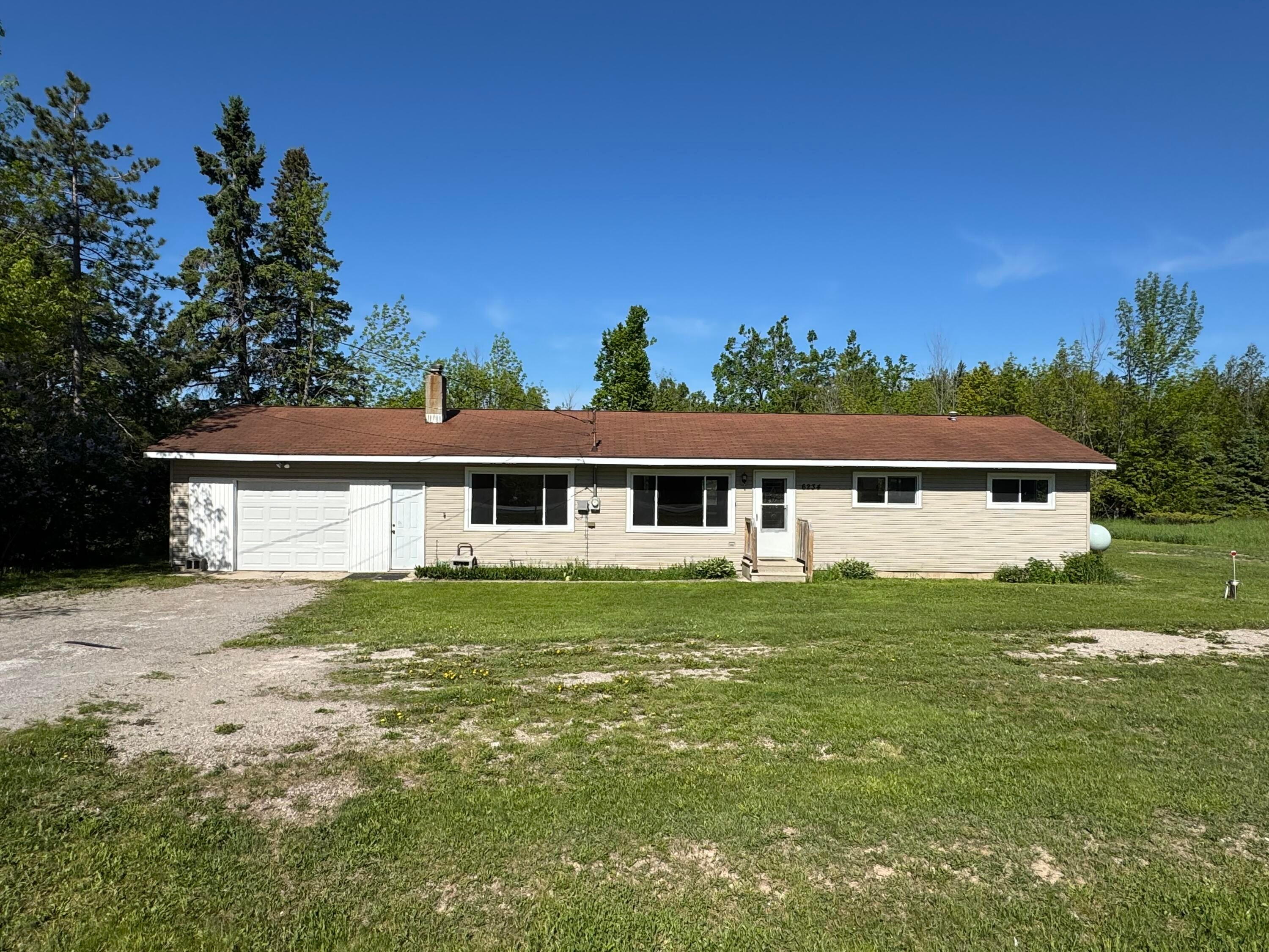 6234 French Road Alpena, MI 49707 - Photo 1 of 15 IMG_0162