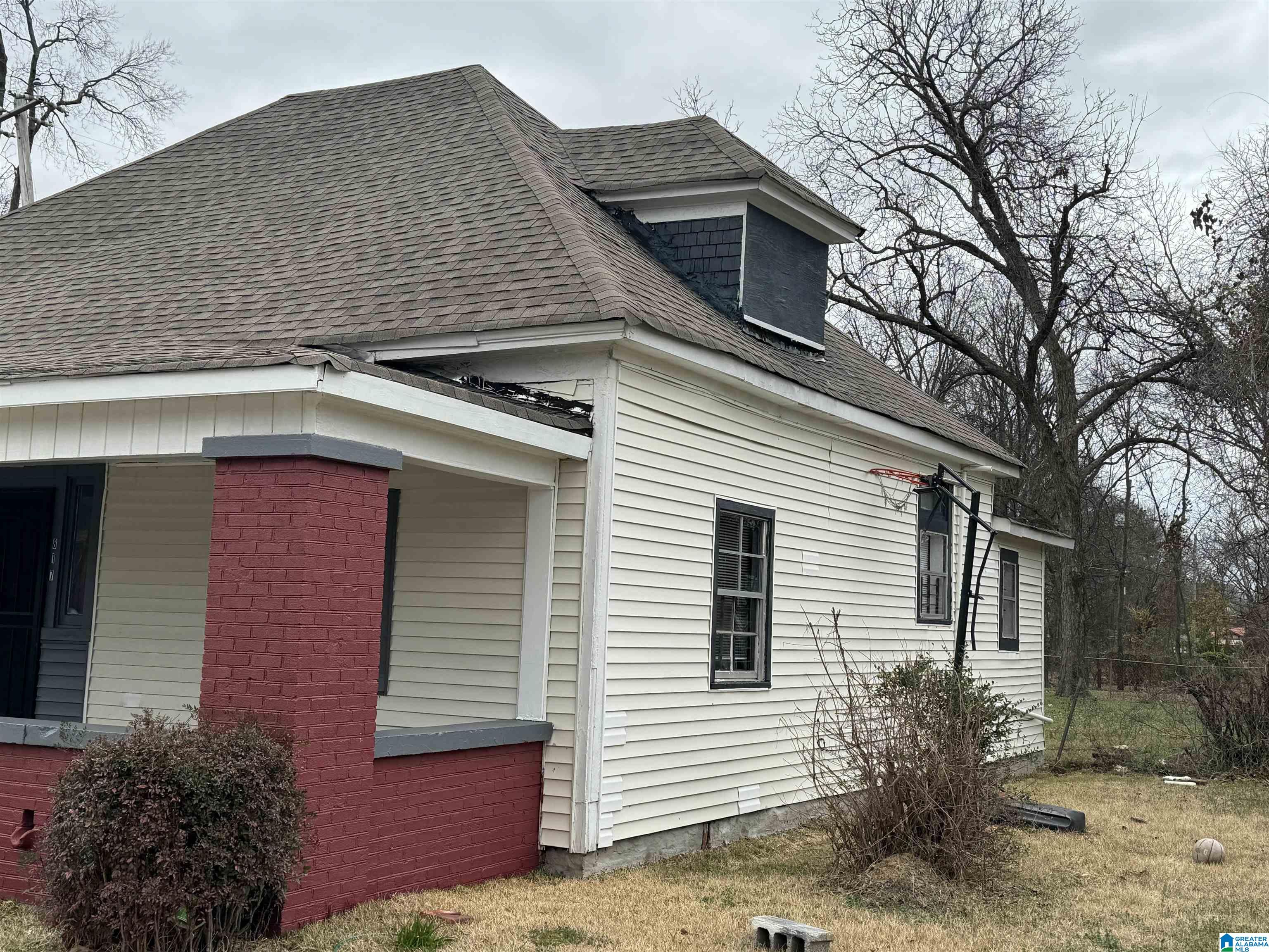 817 12th Street Southwest Birmingham, AL 35211 - Photo 3 of 20