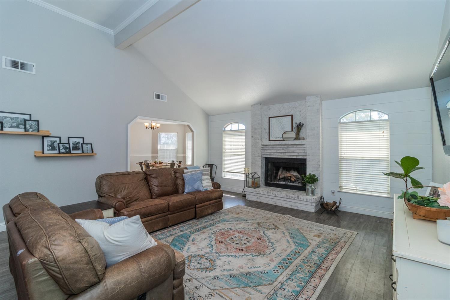 17102 La Canada Road Madera, CA 93636 - Photo 2 of 28 Gallery Image 2