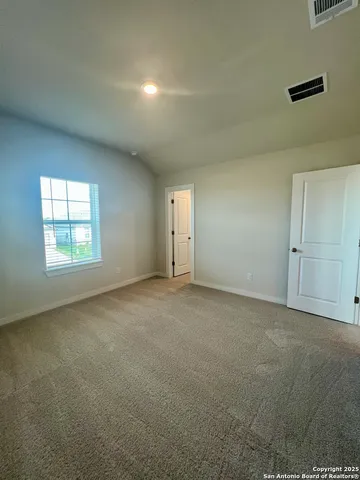 $2,700 | 14426 Daphne Bend, San Antonio, TX 78253