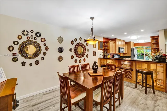 $388,800 | 3302 Farragut Street, Unit 5C, Hollywood, FL 33021