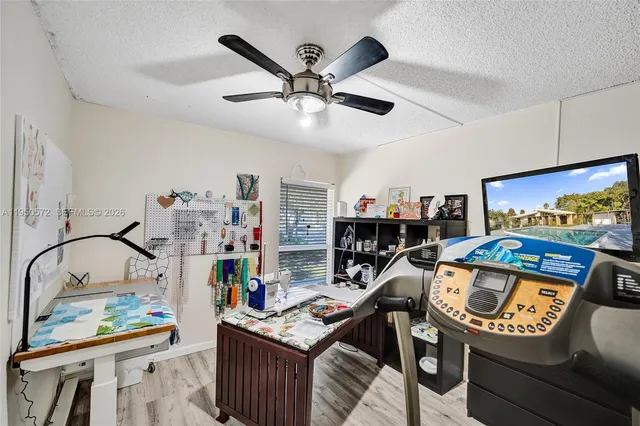 $388,800 | 3302 Farragut Street, Unit 5C, Hollywood, FL 33021