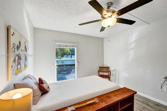 $388,800 | 3302 Farragut Street, Unit 5C, Hollywood, FL 33021