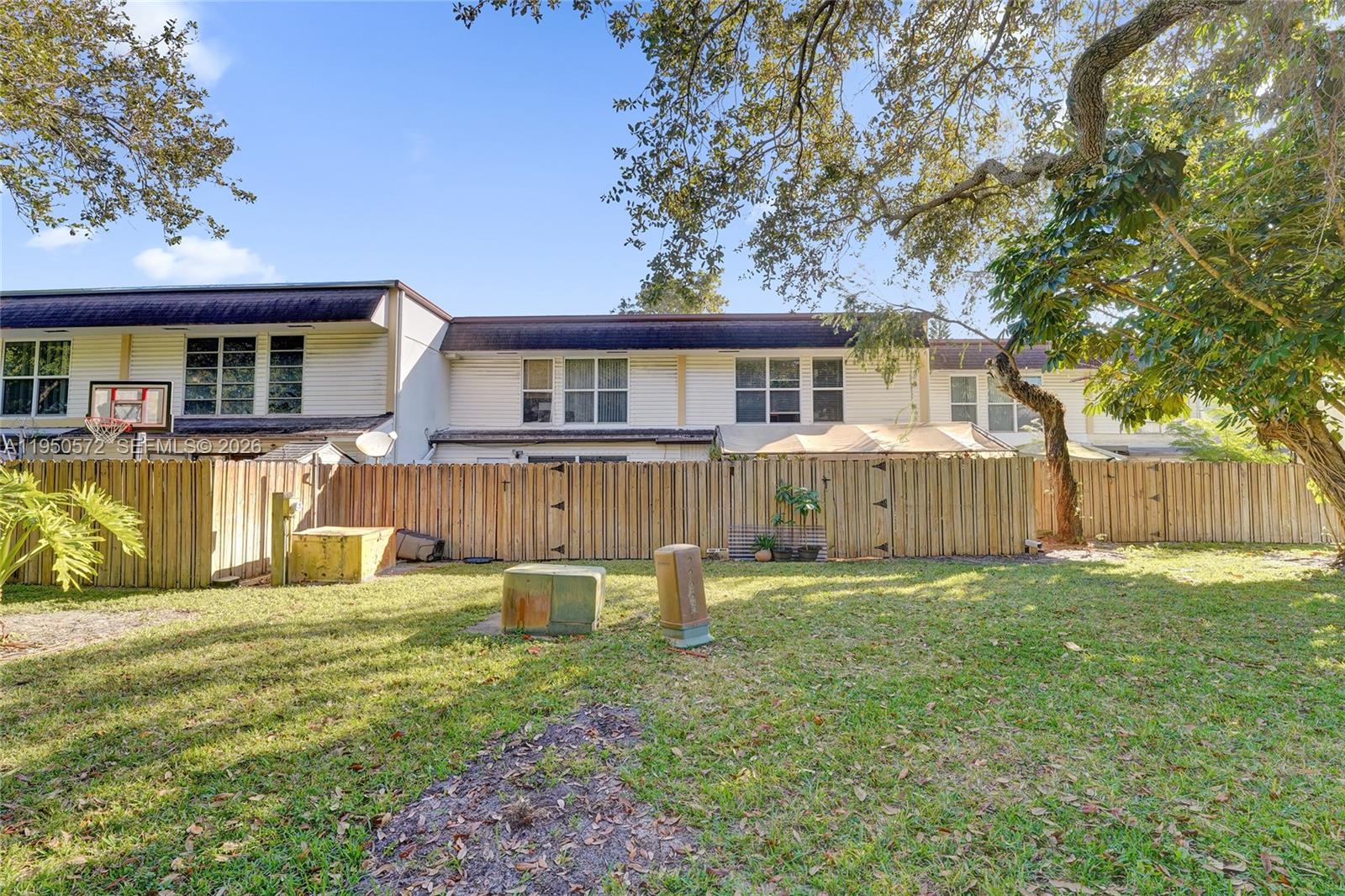 3302 Farragut Street, Unit 5C Hollywood, FL 33021 - Photo 74 of 88