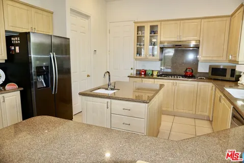 $1,310,000 | 6 Thatcher Court, Rancho Mirage, CA 92270