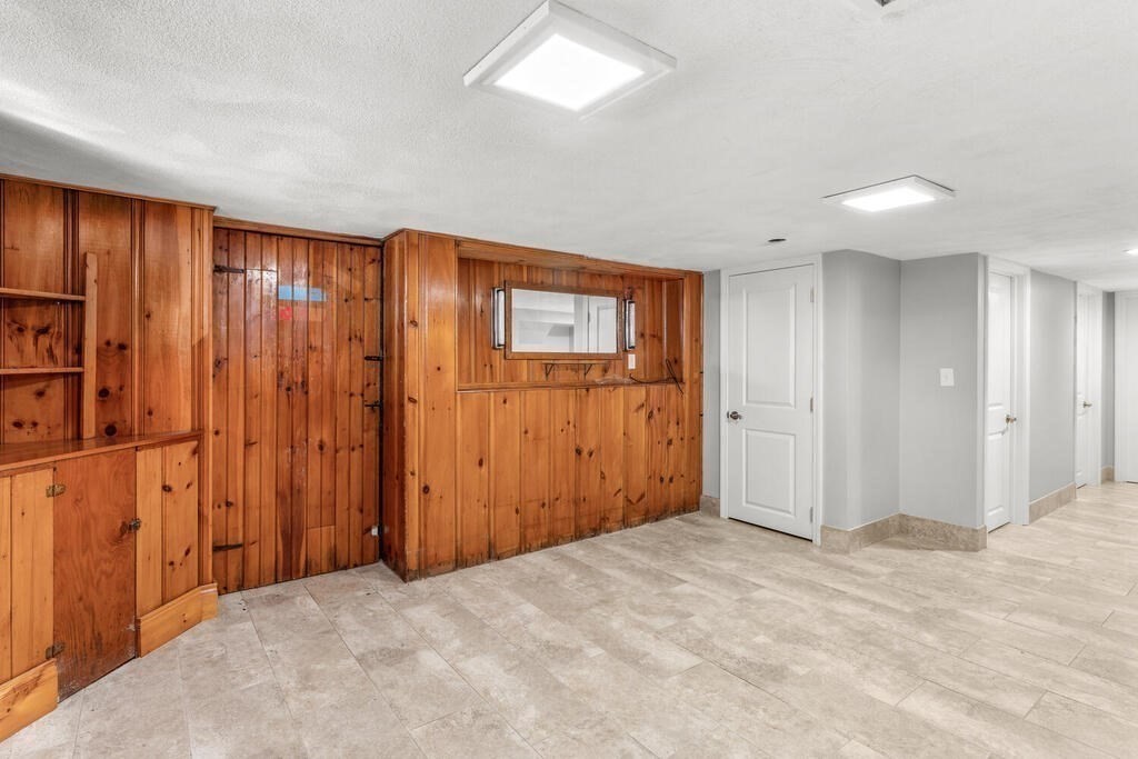 35 Governor Road Stoneham, MA 02180 - Photo 11 of 20 Gallery Image 11