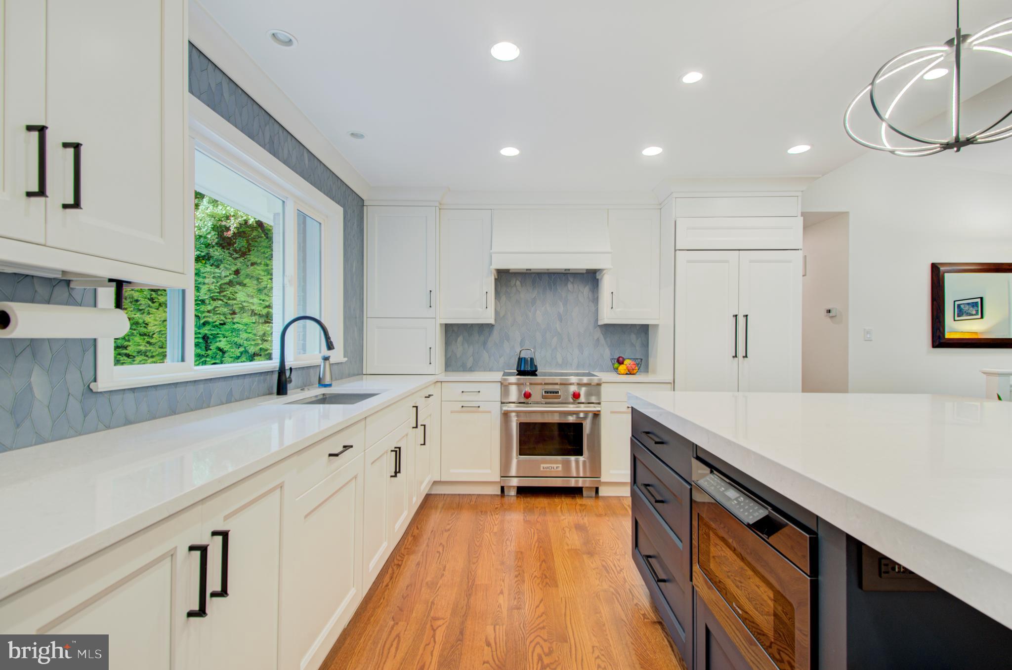 8300 Beech Tree Road Bethesda, MD 20817 - Photo 8 of 38 Kitchen