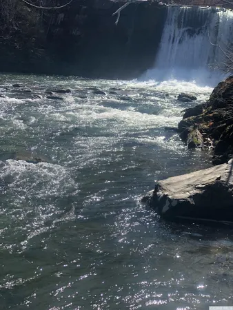 a view of a water fountain