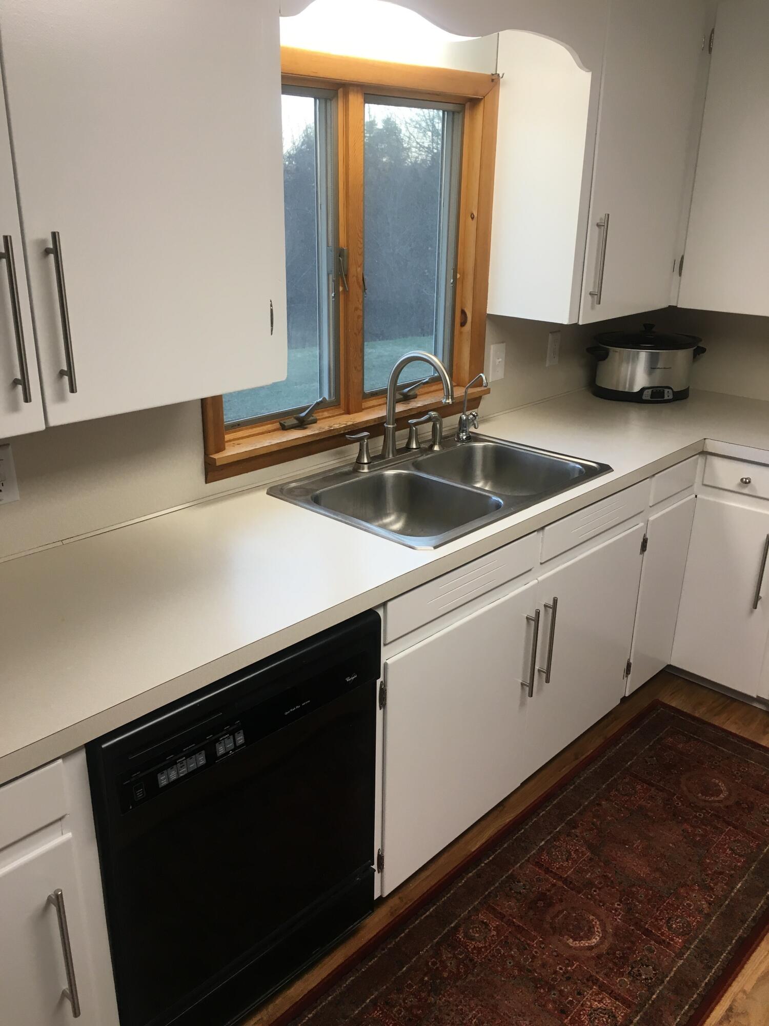9188 Erdman Road Onekama, MI 49675 - Photo 6 of 33 kitchen