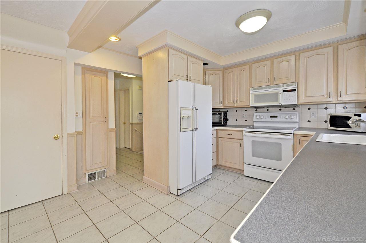 798 Middlesex Road Grosse Pointe Park, MI 48230 - Photo 12 of 36