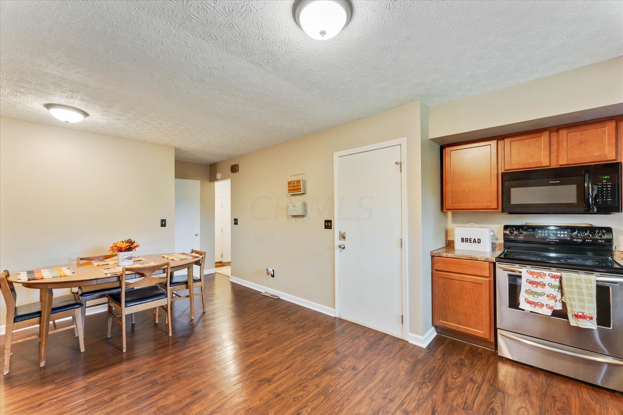 5048 Karl Road Columbus, OH 43229 - Photo 8 of 38 Gallery Image 8