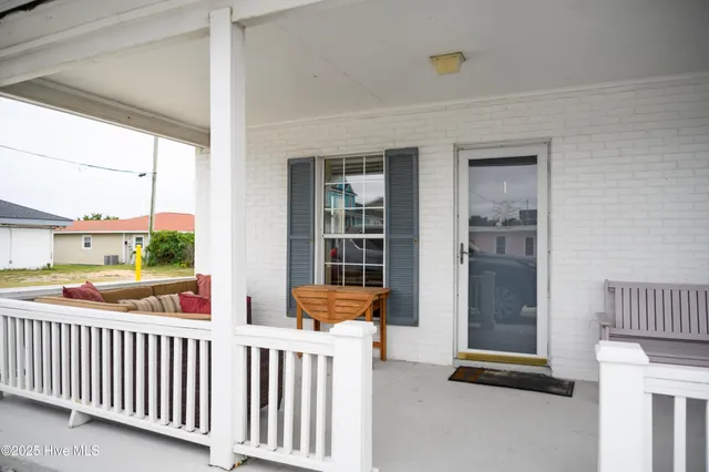$1,600 | 201 Henderson Boulevard, Unit 1, Atlantic Beach, NC 28512