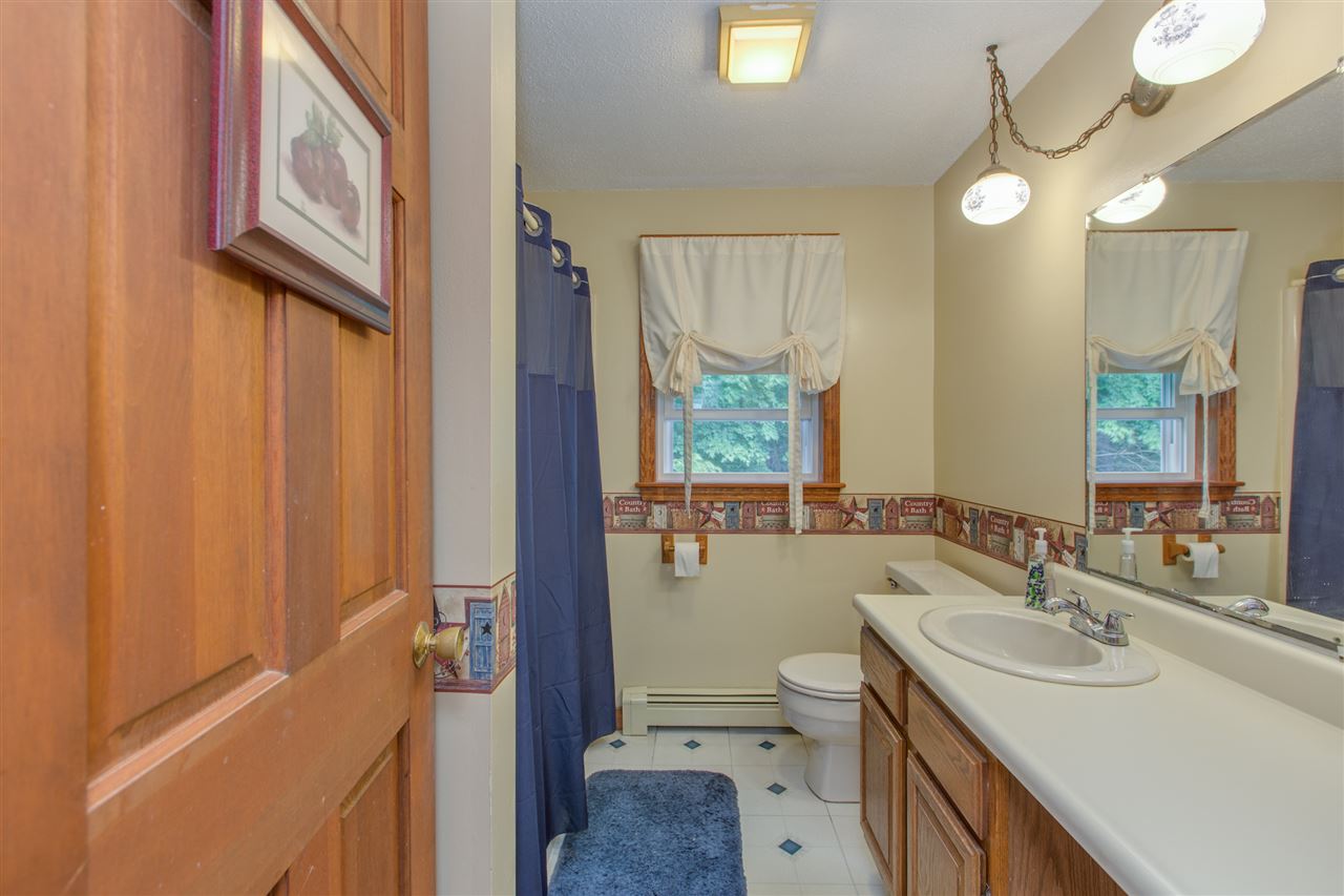 54 Haynes Road Deerfield, NH 03037 - Photo 27 of 39