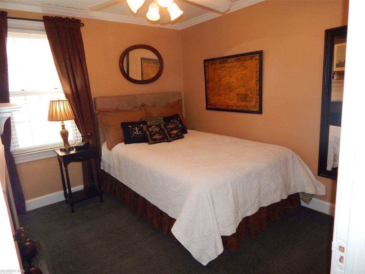 1505 Hampton Road Grosse Pointe Woods, MI 48236 - Photo 24 of 35