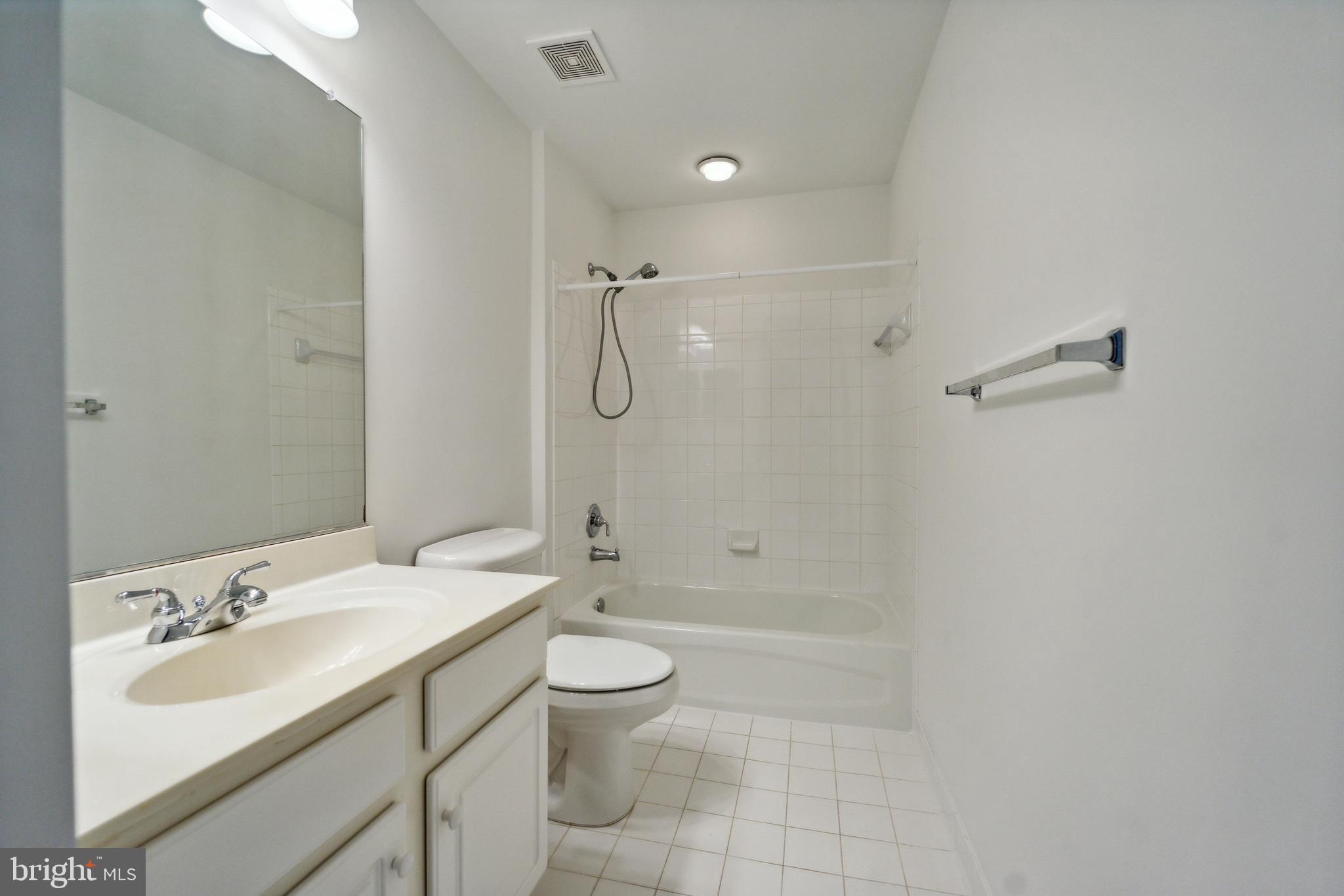 3825 Gleneagles Drive Silver Spring, MD 20906 - Photo 26 of 34 Bath (upstairs)