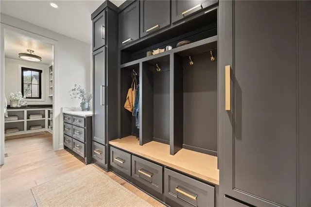 $1,125,365 | 17524 Carter Street, Overland Park, KS 66013