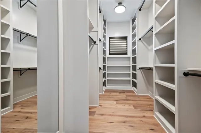 $1,125,365 | 17524 Carter Street, Overland Park, KS 66013