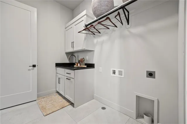 $1,125,365 | 17524 Carter Street, Overland Park, KS 66013