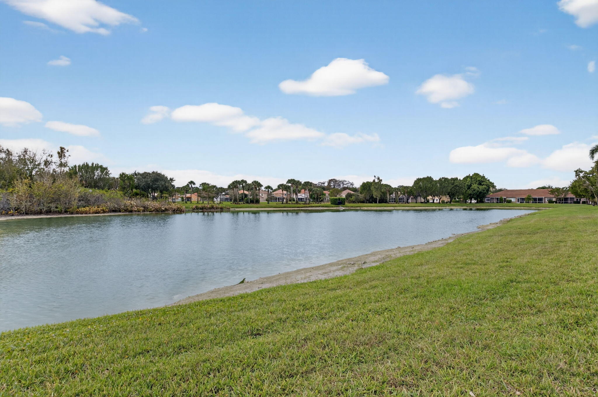 8470 Vía Serena Boca Raton, FL 33433 - Photo 33 of 66 33-web-or-mls-DSC_8342