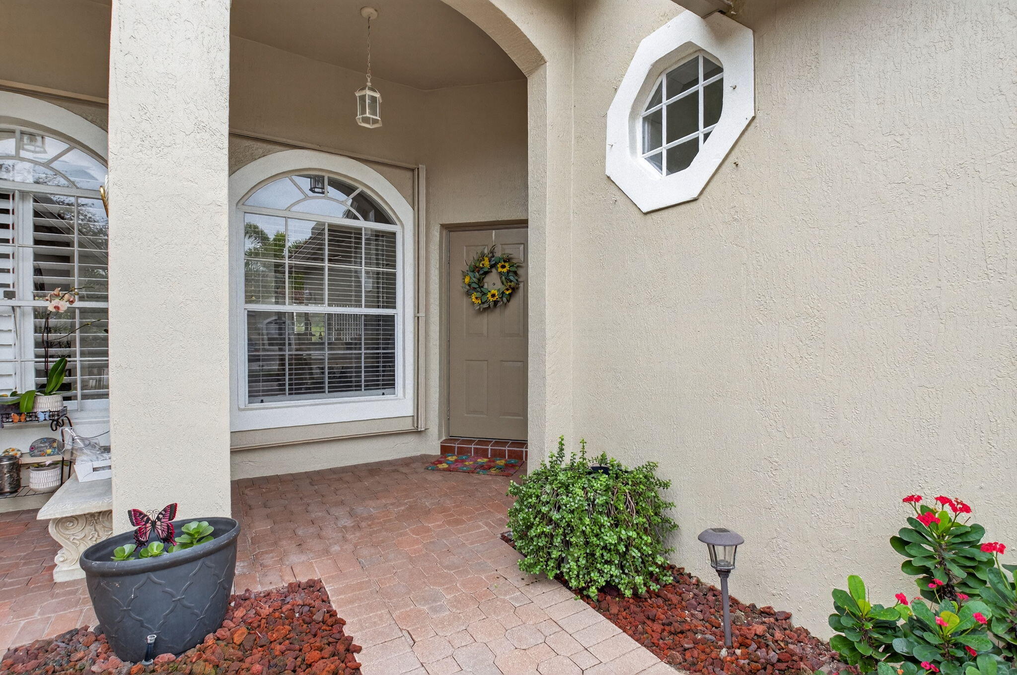 8470 Vía Serena Boca Raton, FL 33433 - Photo 4 of 66 4-web-or-mls-DSC_8197