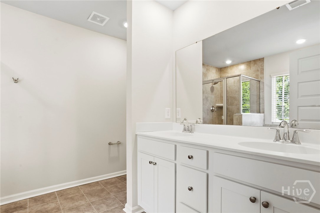 136 Binscombe Lane Pooler, GA 31322 - Photo 17 of 41 Owner's Bath with Double Vanities