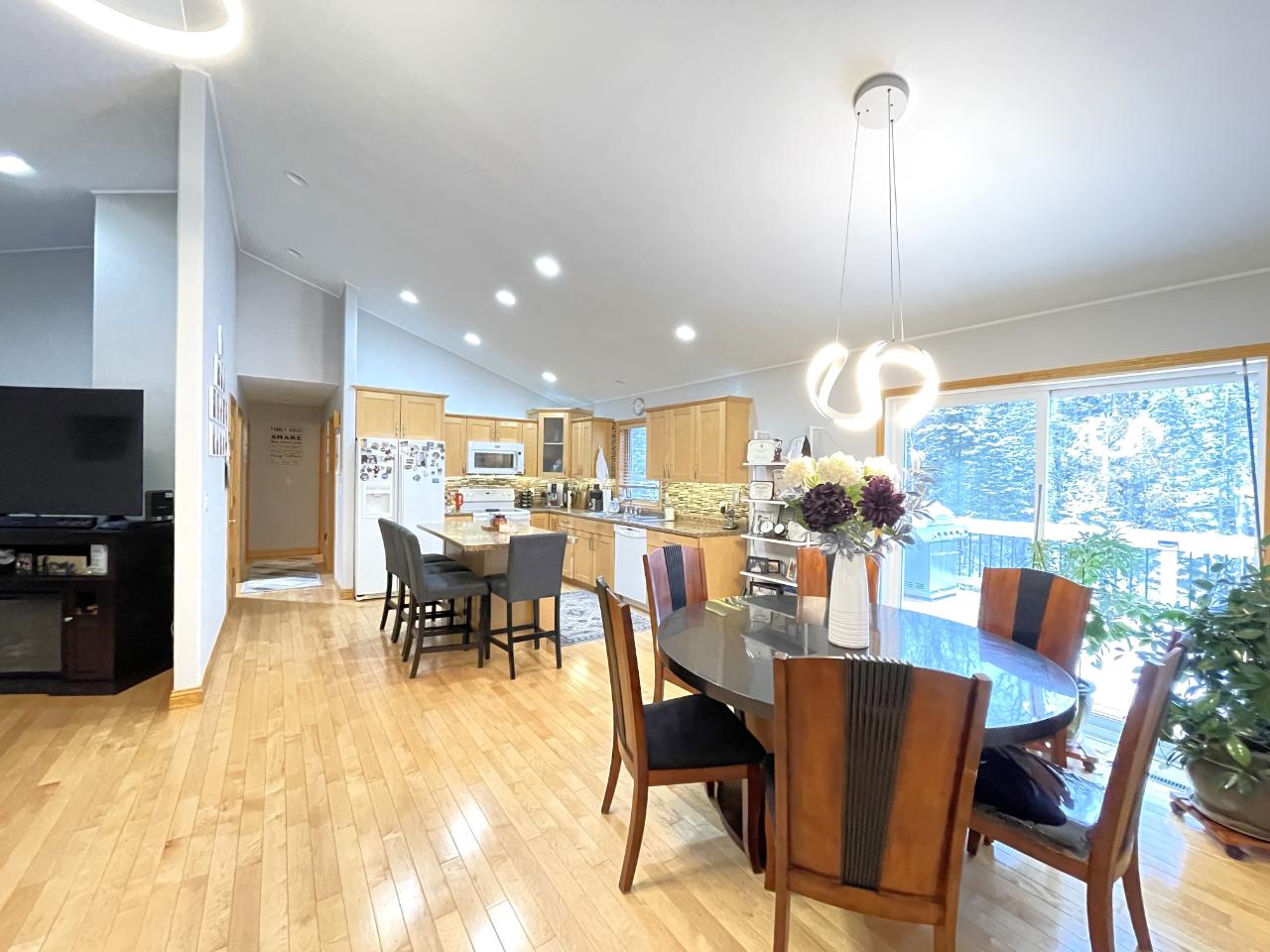 333 Spring Lake Road Rhinelander, WI 54501 - Photo 2 of 33 Gallery Image 2