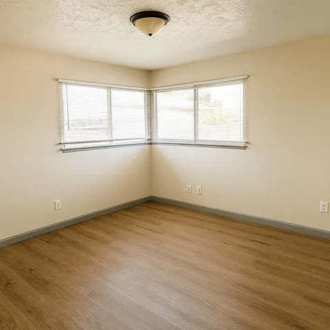 $417,750 | 5675 East Ashlan Avenue, Fresno, CA 93727