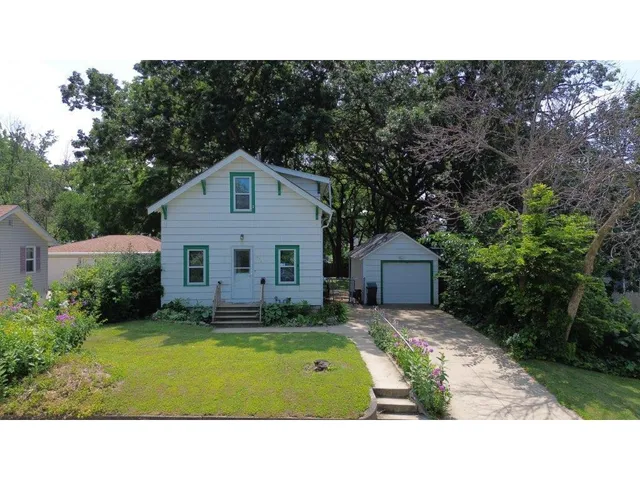 $140,000 | 904 14th Avenue Northeast, Austin, MN 55912