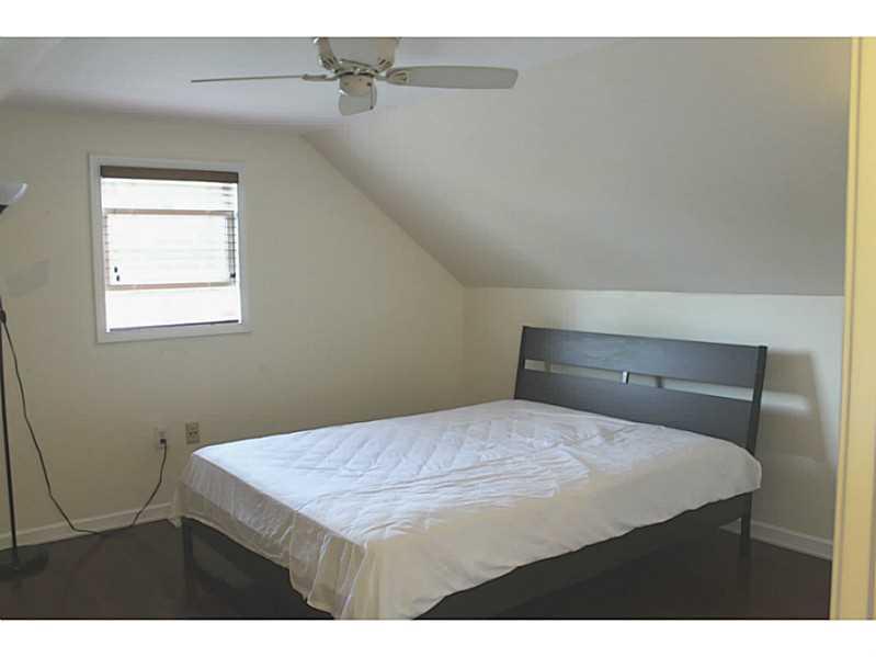 540 Roosevelt Road Pittsburgh, PA 15237 - Photo 11 of 25 Bedroom.
