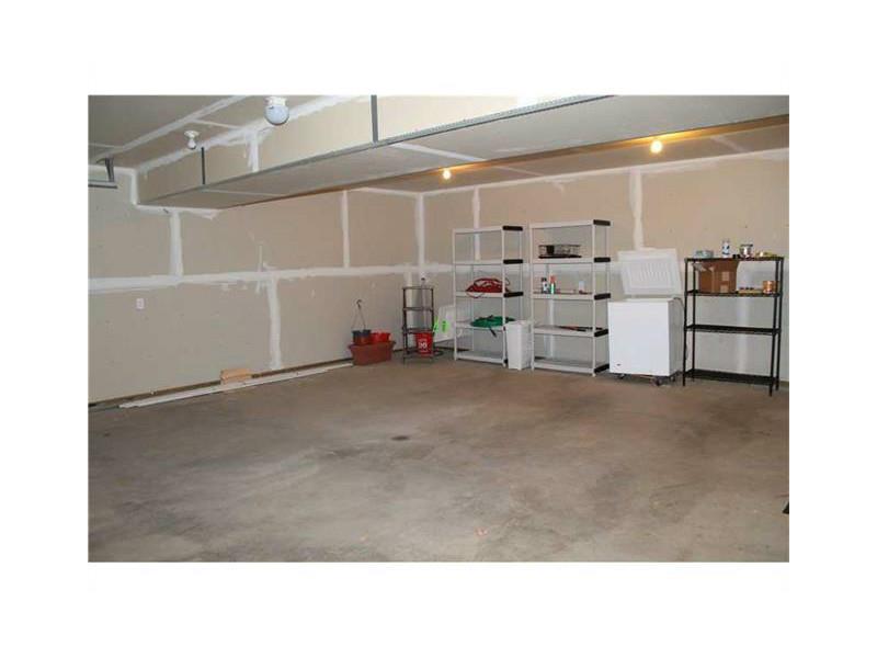 540 Roosevelt Road Pittsburgh, PA 15237 - Photo 21 of 25 Parking Lot/Garage.