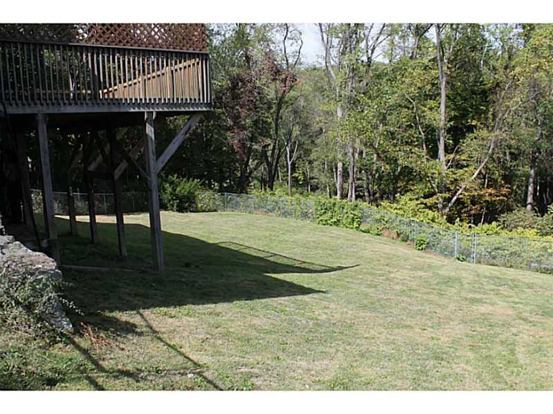 540 Roosevelt Road Pittsburgh, PA 15237 - Photo 24 of 25 Yard/Garden.