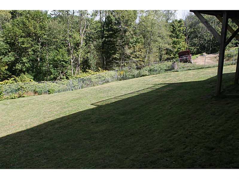 540 Roosevelt Road Pittsburgh, PA 15237 - Photo 25 of 25 Yard/Garden.