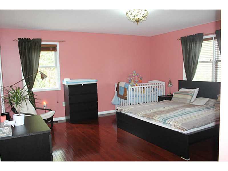 540 Roosevelt Road Pittsburgh, PA 15237 - Photo 7 of 25 Master Bedroom.