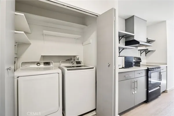 a view of washer and dryer