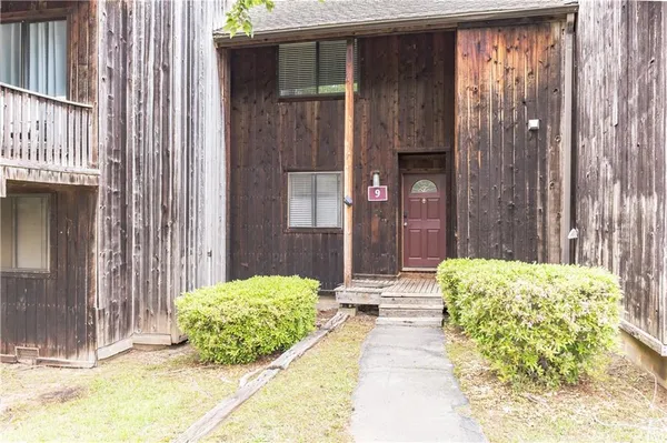 $89,900 | 9 Quail Run, Decatur, GA 30035