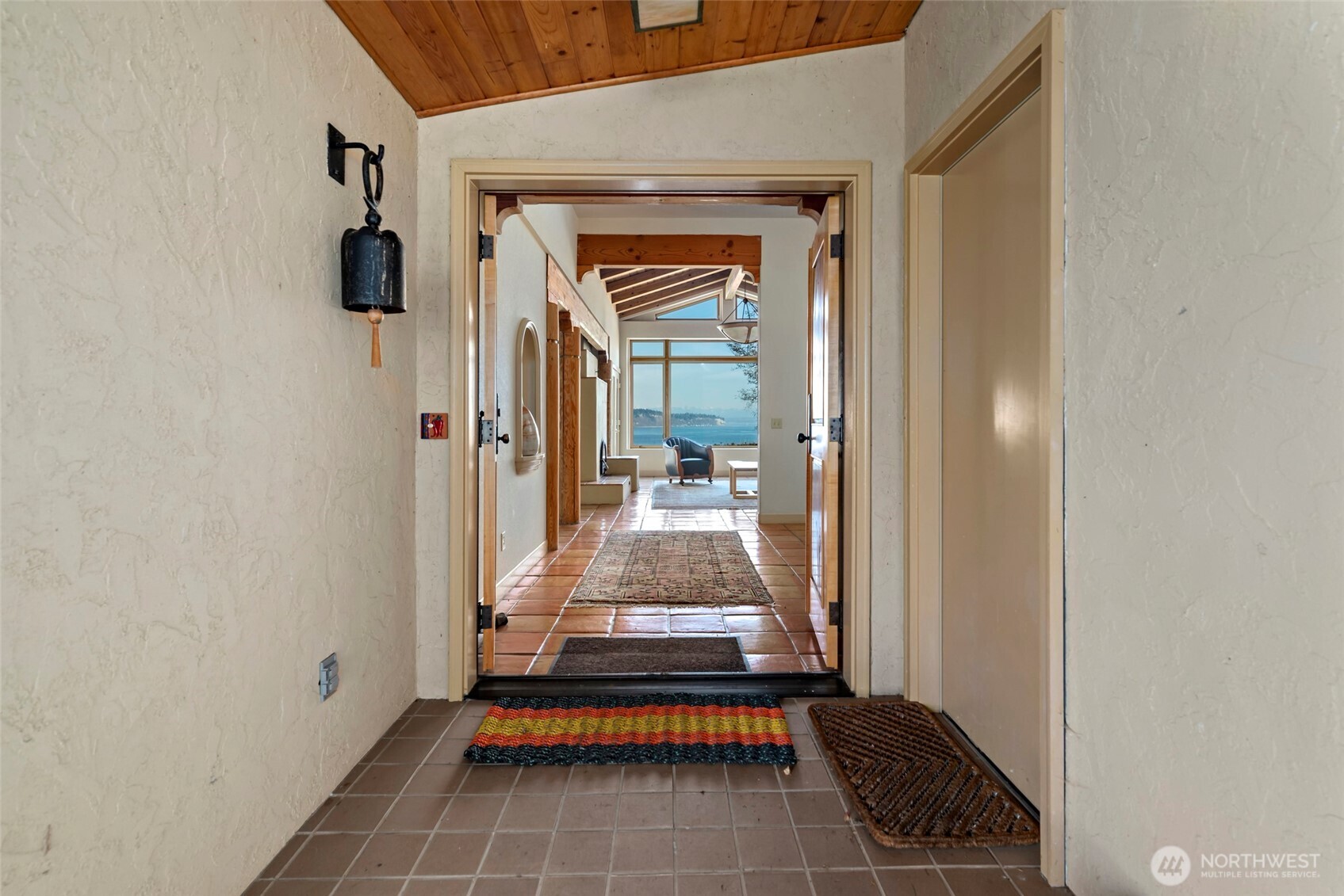 5477 Wilkinson Road Langley, WA 98260 - Photo 8 of 40